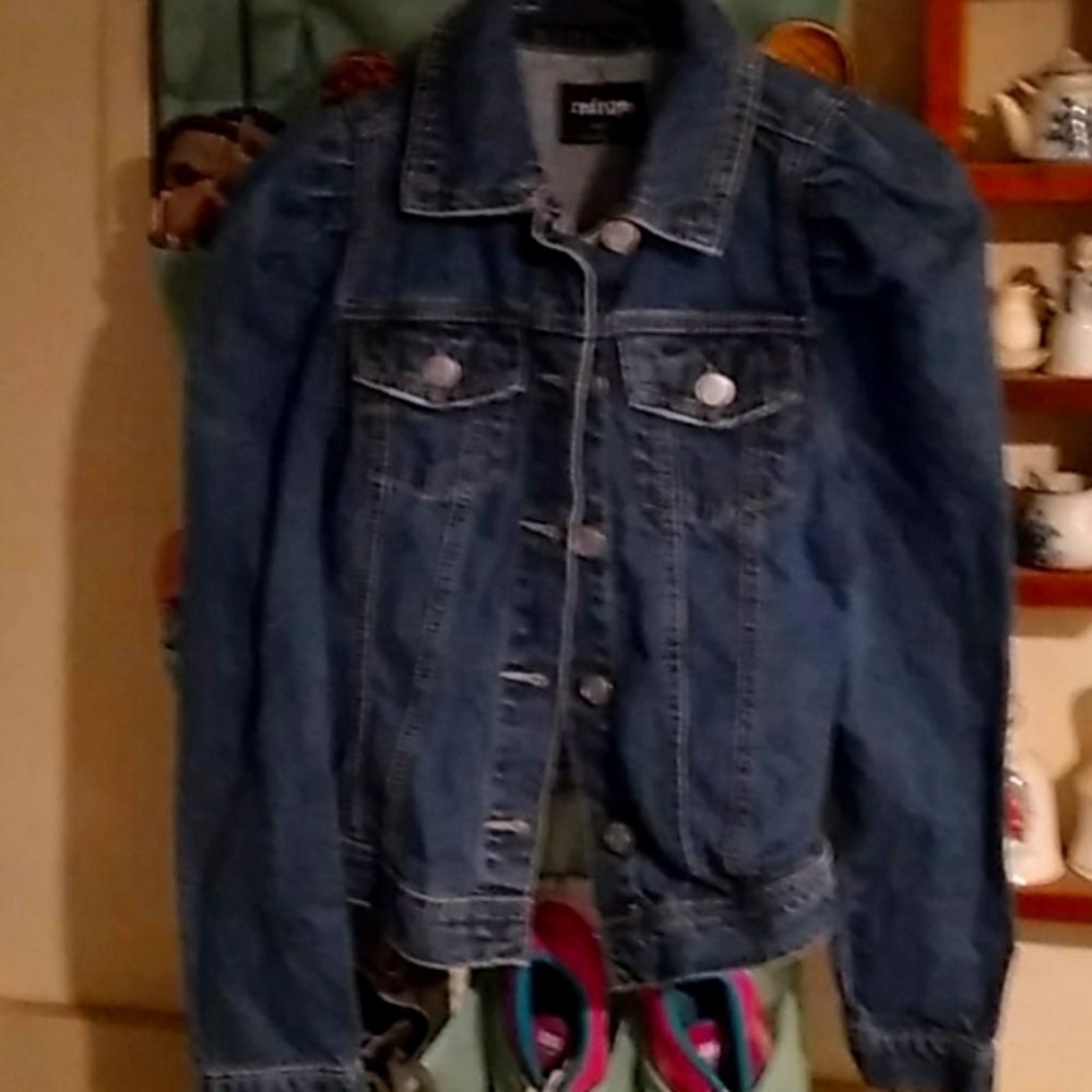 Cropped jean jacket